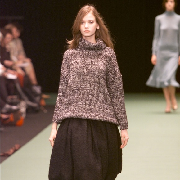 DKNY light knitted Merlo, black and White Top 😍